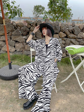 Casual Looking Thin Zebra Pattern Suit Wide Leg Pants Two-Piece Suit